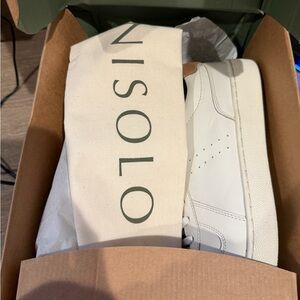 Nisolo White Shoe Box Label